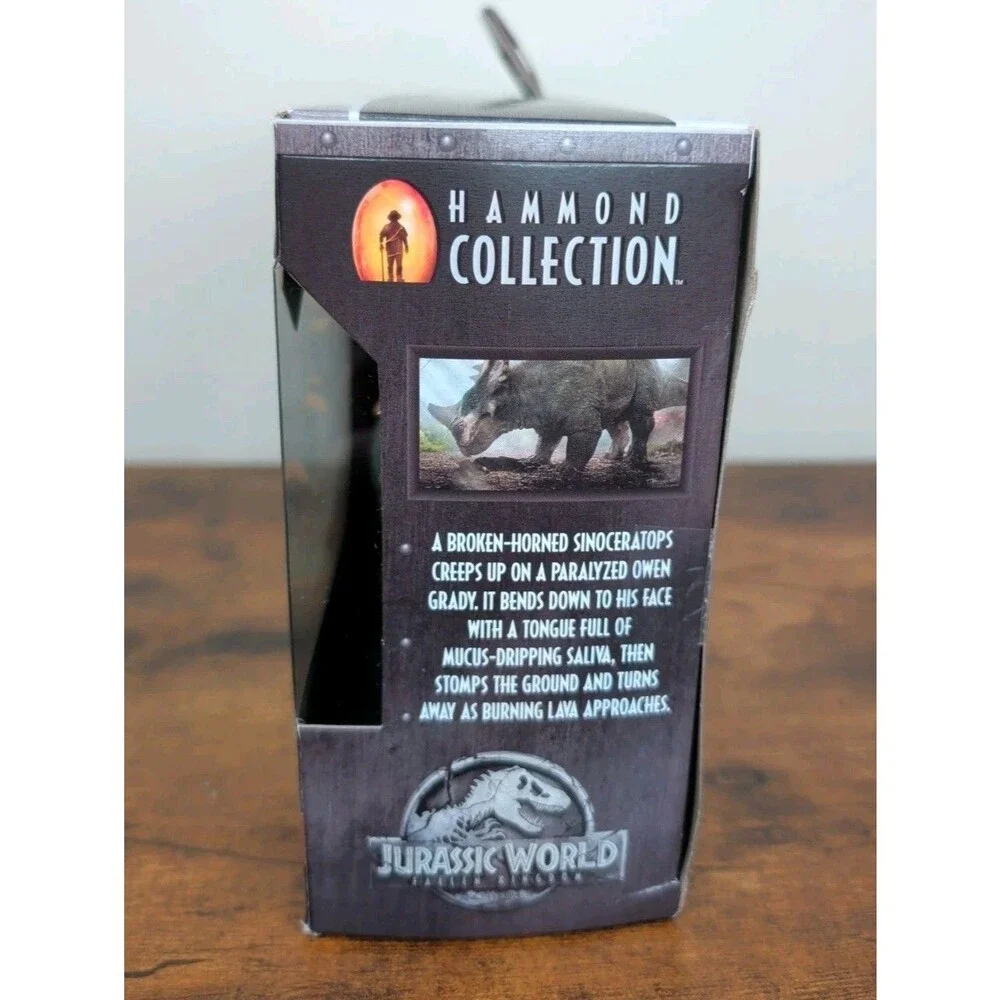 Jurassic World Sinoceratops Hammond Collection True FX - Brand New